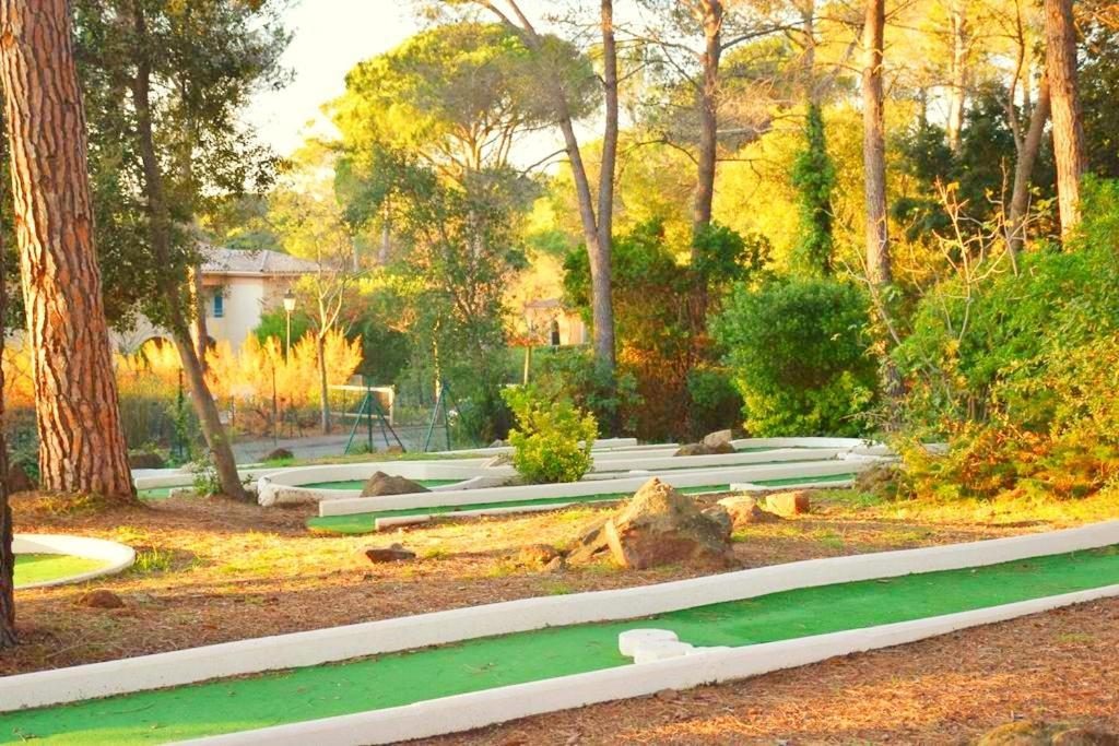 Residence Golfs De Valescure 9 Saint-Raphaël エクステリア 写真